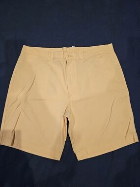 Roundtree & Yorke Peach Flat-Front Performance Shorts